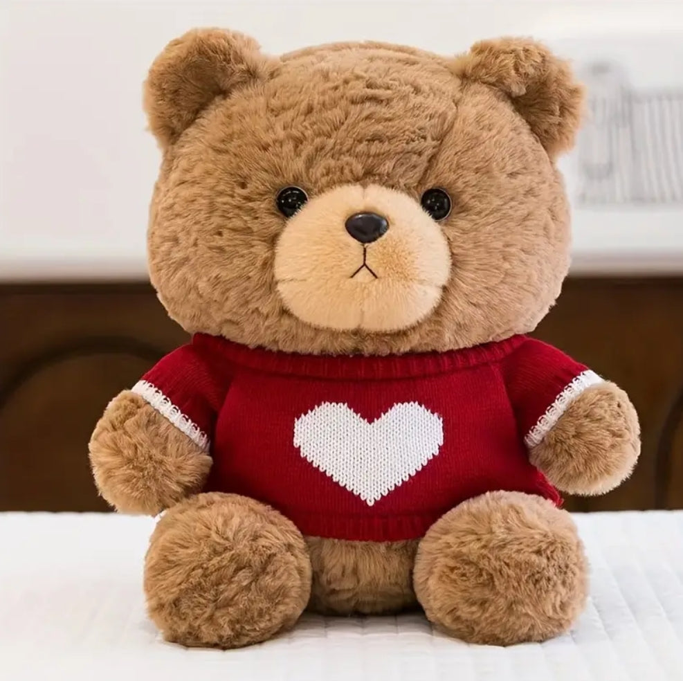 Snugbär | Flauschiger Teddybär mit überziehbarem Herzpullover